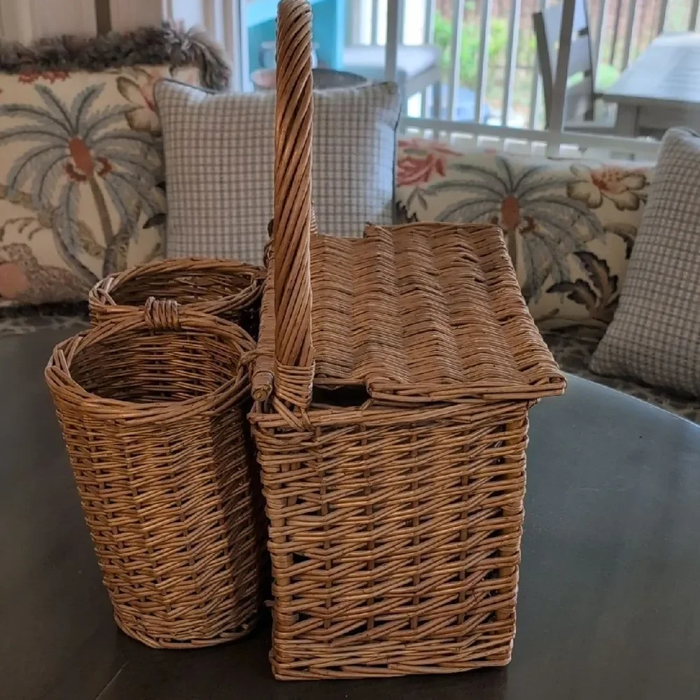 Vintage Woven Rattan Lined Picnic Basket Cheese Board & Side Bottle Holders